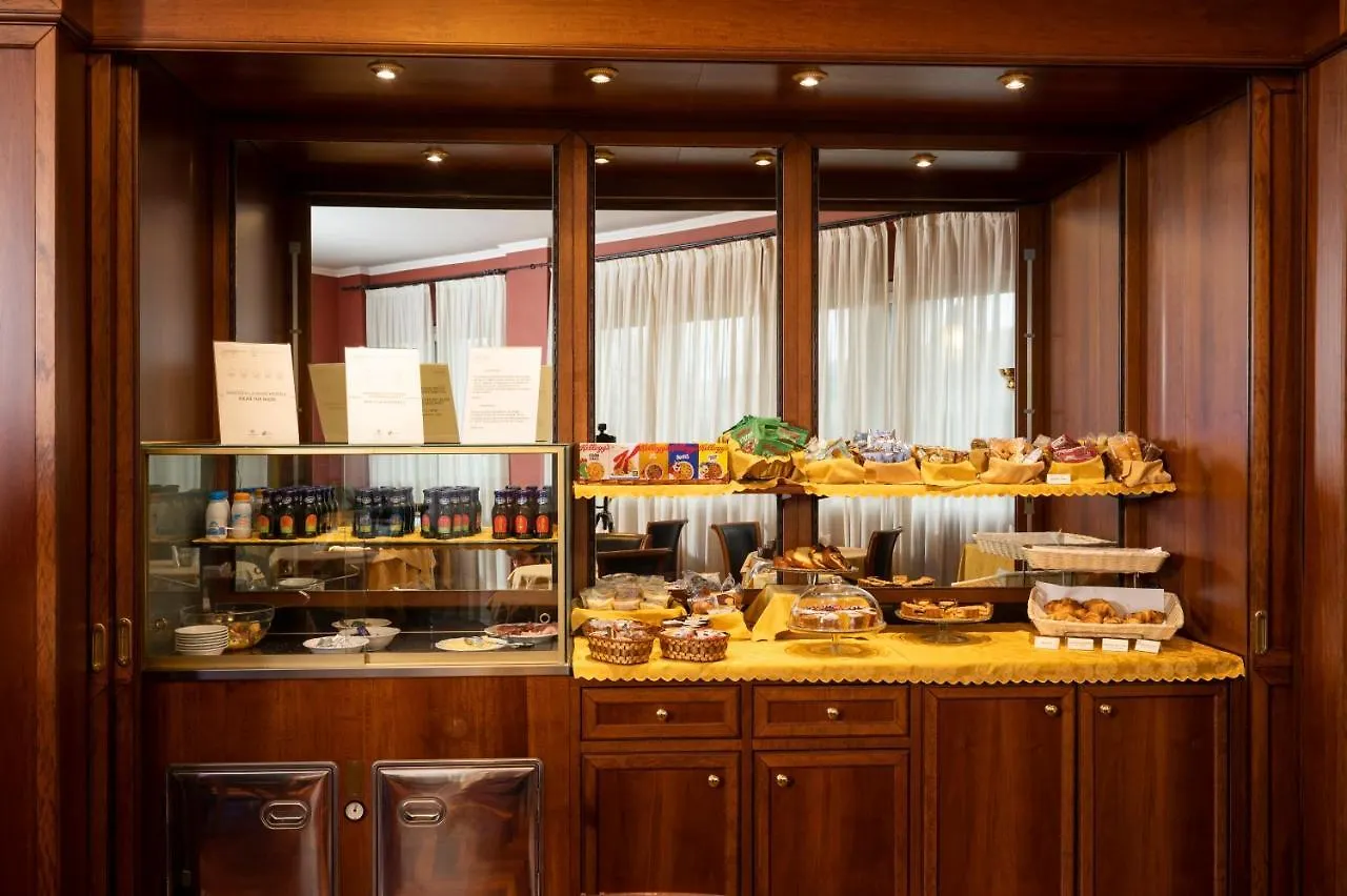 Hotel Maxim Peschiera Borromeo