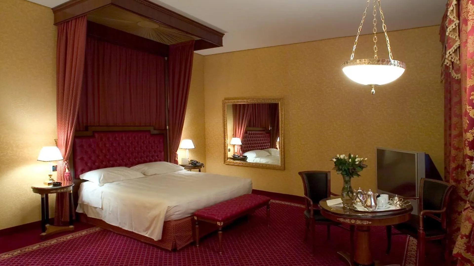 Hotel Maxim Peschiera Borromeo Italië