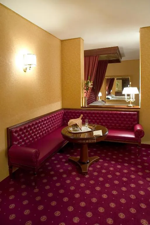 Hotel Maxim Peschiera Borromeo