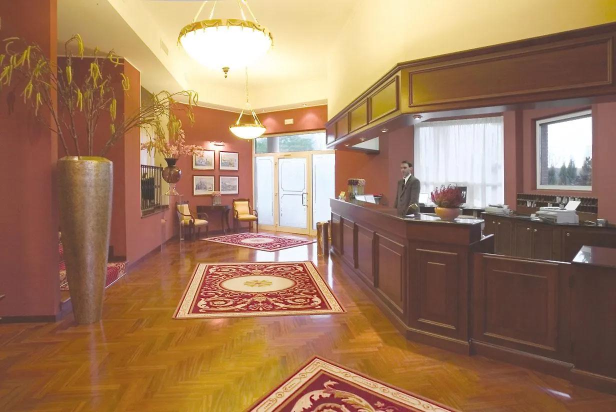 Hotel Maxim Peschiera Borromeo